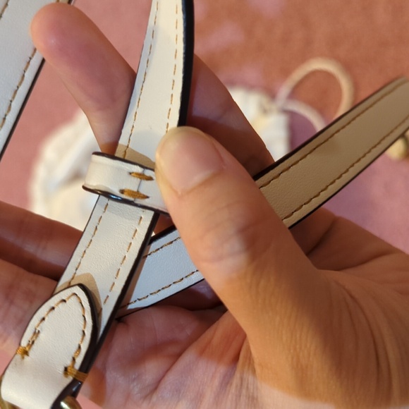 Coach Swinger Bag - Picture 8 of 8